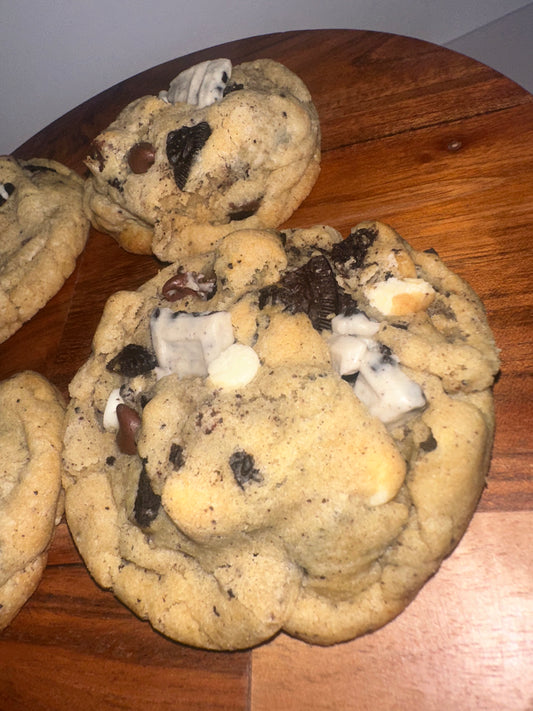 Cookies & Cream Cookie